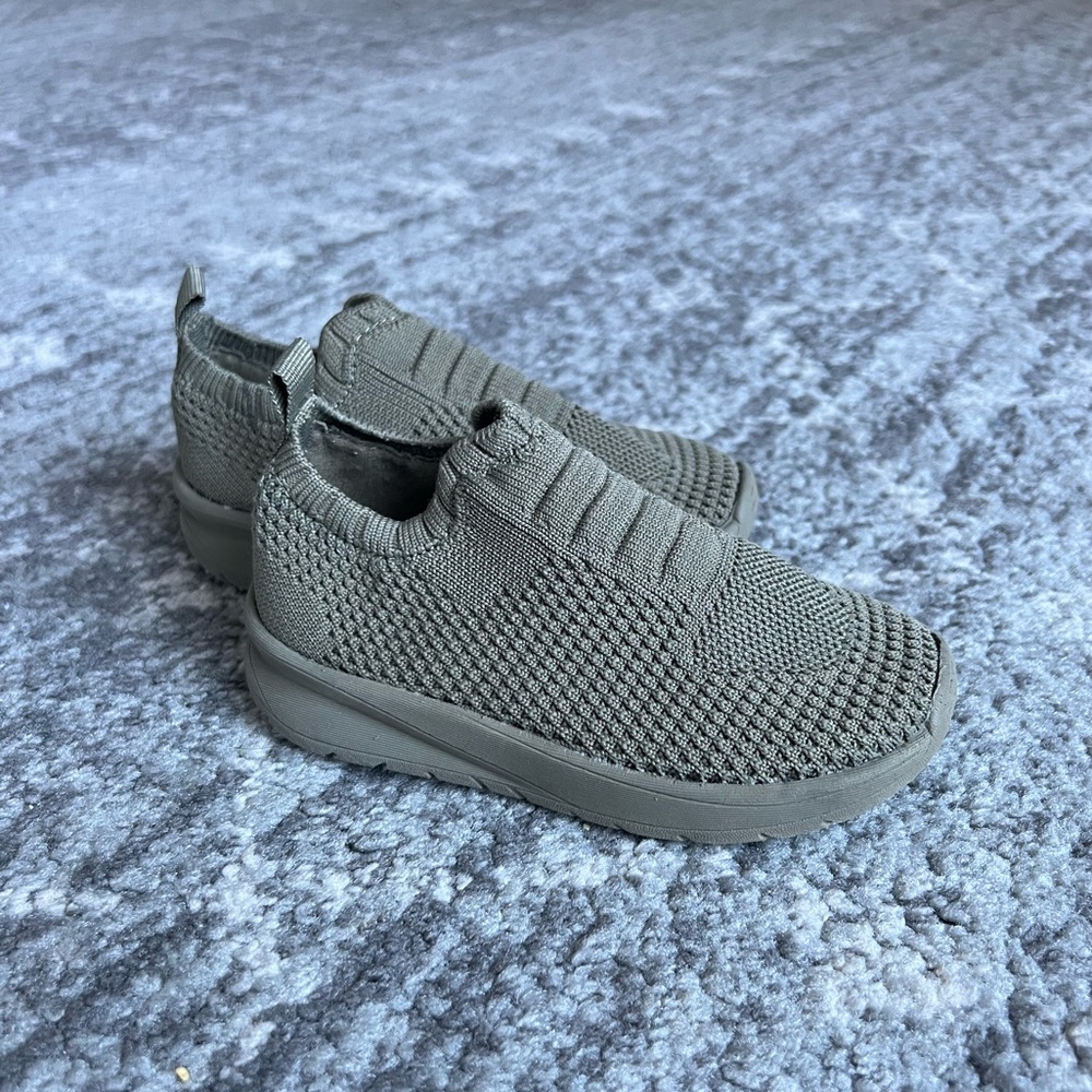 Zara Sock Style Sneakers Size 7